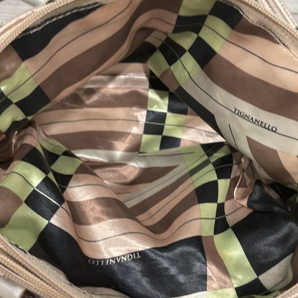 Genuine leather Tignanello purse - Picture 8 of 9